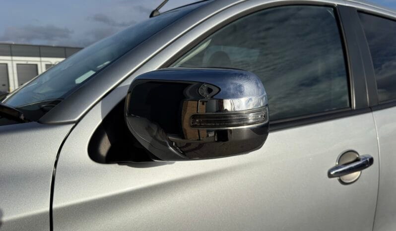 
MITSUBISHI L200 2.4 Barbarian Auto full									