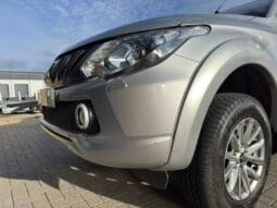 
MITSUBISHI L200 2.4 Barbarian Auto full									