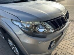 
MITSUBISHI L200 2.4 Barbarian Auto full									