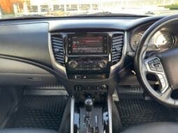 
MITSUBISHI L200 2.4 Barbarian Auto full									