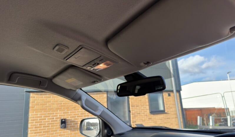 
MITSUBISHI L200 2.4 Barbarian Auto full									