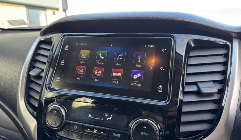 
MITSUBISHI L200 2.4 Barbarian Auto full									