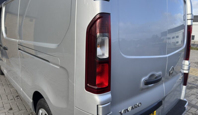 
VAUXHALL VIVARO 1.6CDTI Sportive LWB full									