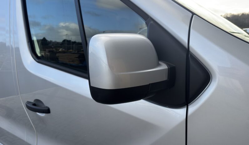 
VAUXHALL VIVARO 1.6CDTI Sportive LWB full									