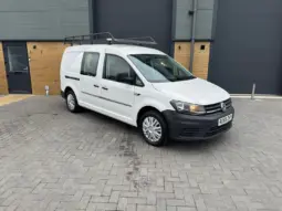 
VOLKSWAGEN CADDY MAXI 2.0 TDI Kombi Van full									