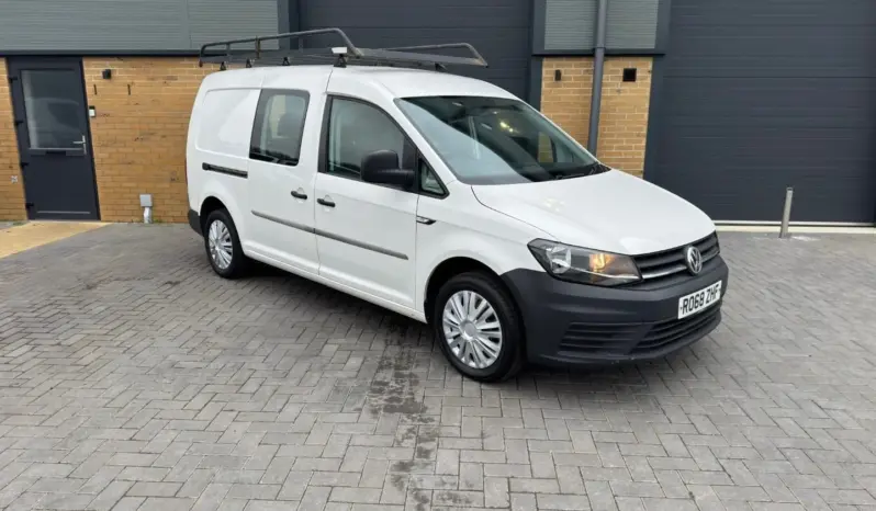 
VOLKSWAGEN CADDY MAXI 2.0 TDI Kombi Van full									
