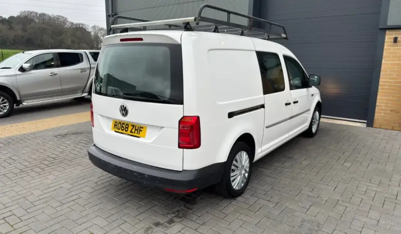
VOLKSWAGEN CADDY MAXI 2.0 TDI Kombi Van full									
