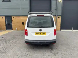 
VOLKSWAGEN CADDY MAXI 2.0 TDI Kombi Van full									