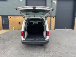 
VOLKSWAGEN CADDY MAXI 2.0 TDI Kombi Van full									