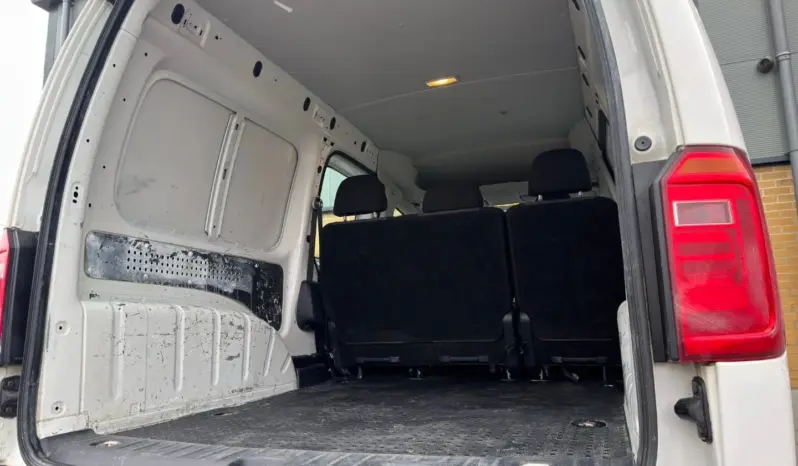 
VOLKSWAGEN CADDY MAXI 2.0 TDI Kombi Van full									