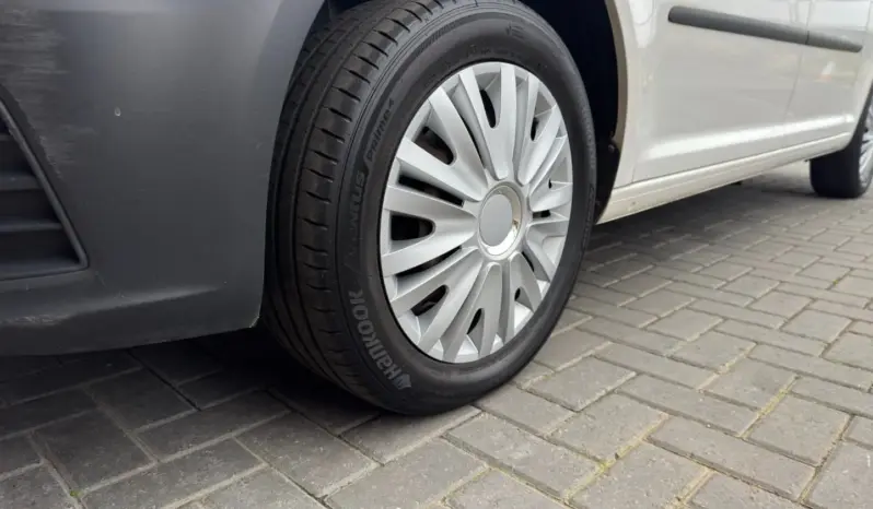 
VOLKSWAGEN CADDY MAXI 2.0 TDI Kombi Van full									