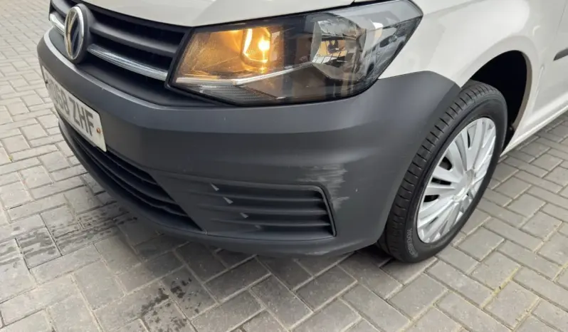 
VOLKSWAGEN CADDY MAXI 2.0 TDI Kombi Van full									