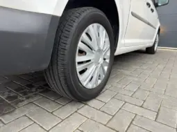 
VOLKSWAGEN CADDY MAXI 2.0 TDI Kombi Van full									