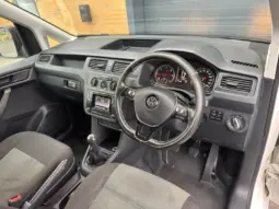 
VOLKSWAGEN CADDY MAXI 2.0 TDI Kombi Van full									