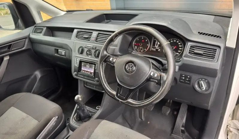 
VOLKSWAGEN CADDY MAXI 2.0 TDI Kombi Van full									