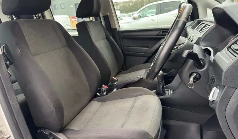 
VOLKSWAGEN CADDY MAXI 2.0 TDI Kombi Van full									