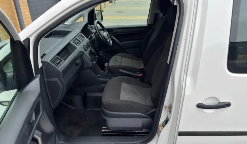 
VOLKSWAGEN CADDY MAXI 2.0 TDI Kombi Van full									