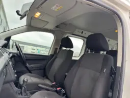 
VOLKSWAGEN CADDY MAXI 2.0 TDI Kombi Van full									