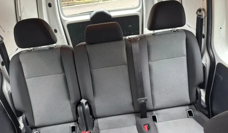 
VOLKSWAGEN CADDY MAXI 2.0 TDI Kombi Van full									