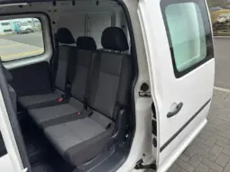 
VOLKSWAGEN CADDY MAXI 2.0 TDI Kombi Van full									