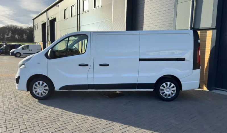 
Vauxhall Vivaro 1.6 CDTi 2900 Sportive full									