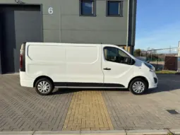 
Vauxhall Vivaro 1.6 CDTi 2900 Sportive full									