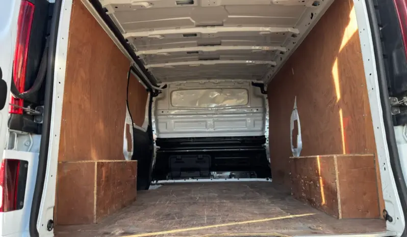 
Vauxhall Vivaro 1.6 CDTi 2900 Sportive full									