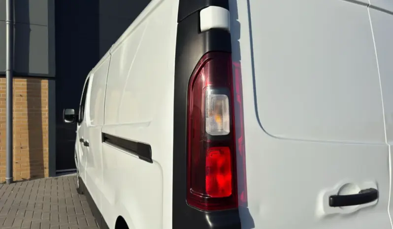 
Vauxhall Vivaro 1.6 CDTi 2900 Sportive full									