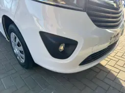 
Vauxhall Vivaro 1.6 CDTi 2900 Sportive full									