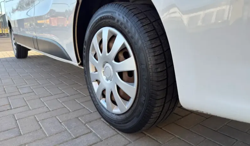 
Vauxhall Vivaro 1.6 CDTi 2900 Sportive full									