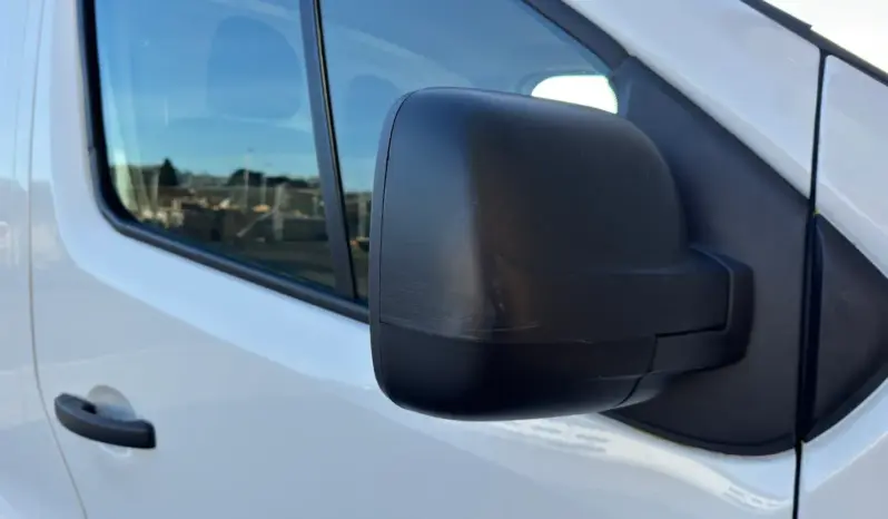 
Vauxhall Vivaro 1.6 CDTi 2900 Sportive full									