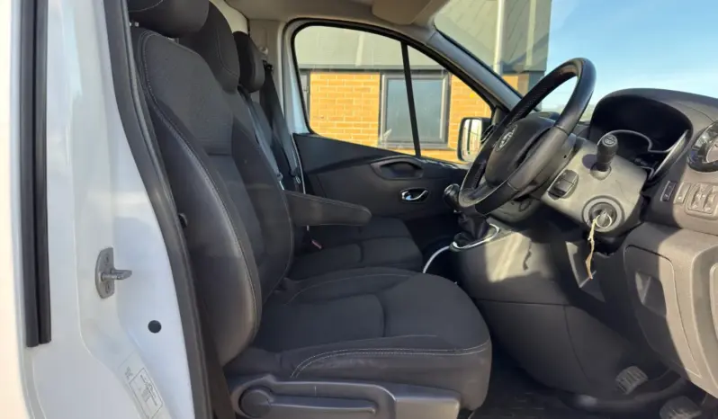 
Vauxhall Vivaro 1.6 CDTi 2900 Sportive full									