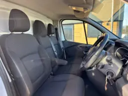 
Vauxhall Vivaro 1.6 CDTi 2900 Sportive full									