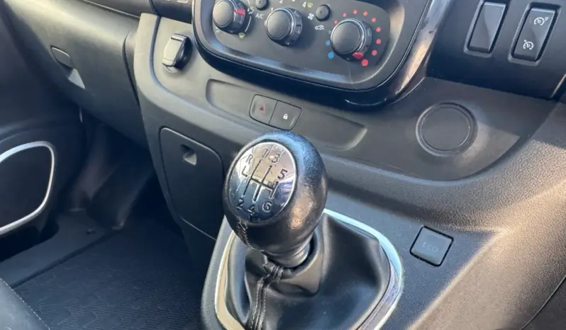 
Vauxhall Vivaro 1.6 CDTi 2900 Sportive full									