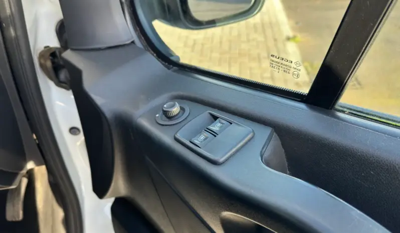 
Vauxhall Vivaro 1.6 CDTi 2900 Sportive full									