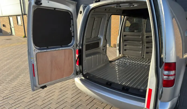 
VOLKSWAGEN CADDY 1.6 TDI Highline full									