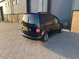 
Volkswagen Caddy 1.6 TDI Highline full									