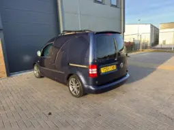
Volkswagen Caddy 1.6 TDI Highline full									