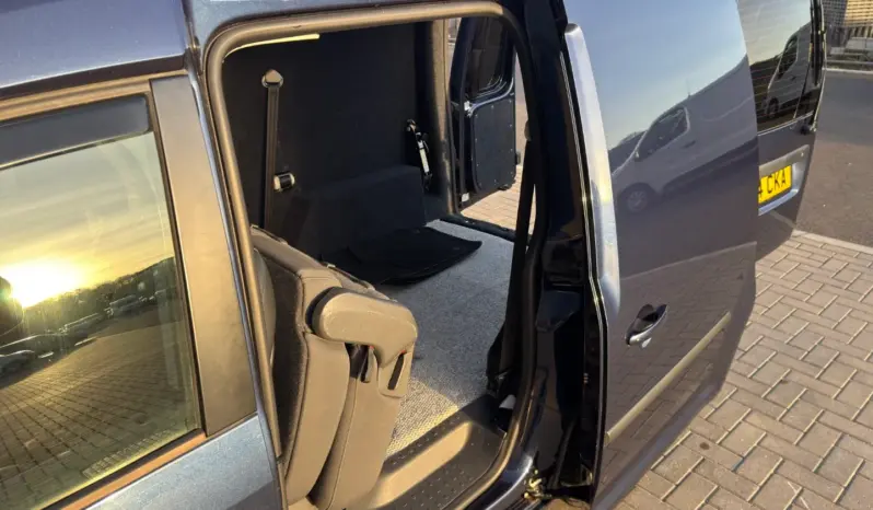 
Volkswagen Caddy 1.6 TDI Highline full									