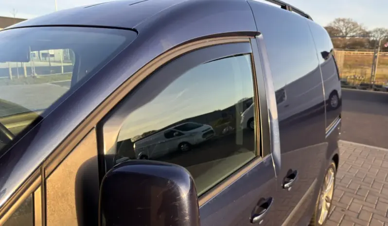 
Volkswagen Caddy 1.6 TDI Highline full									