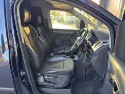 
Volkswagen Caddy 1.6 TDI Highline full									