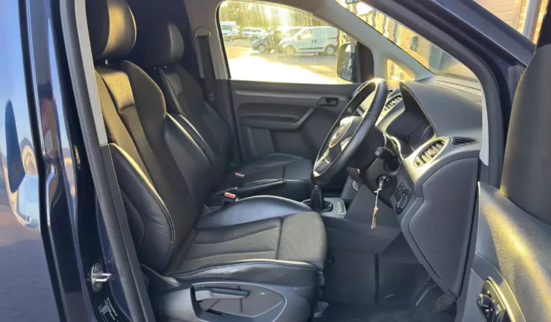 
Volkswagen Caddy 1.6 TDI Highline full									