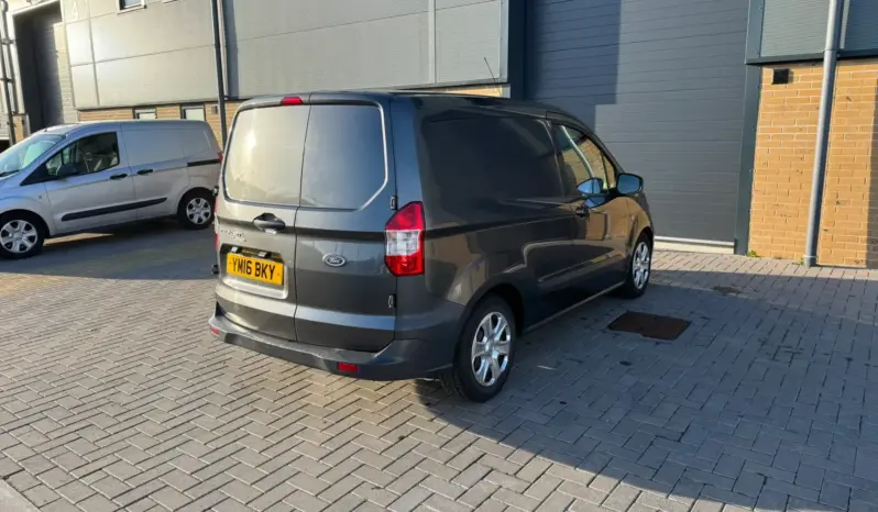 
Ford Transit Courier 1.6 TDCi Trend full									