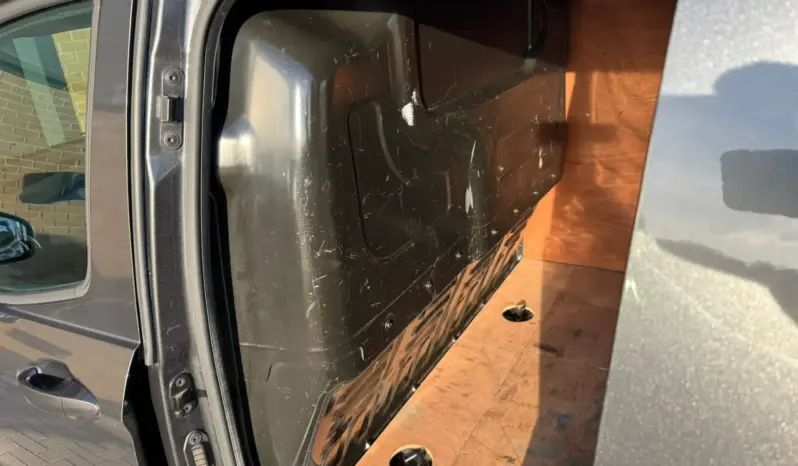 
Ford Transit Courier 1.6 TDCi Trend full									