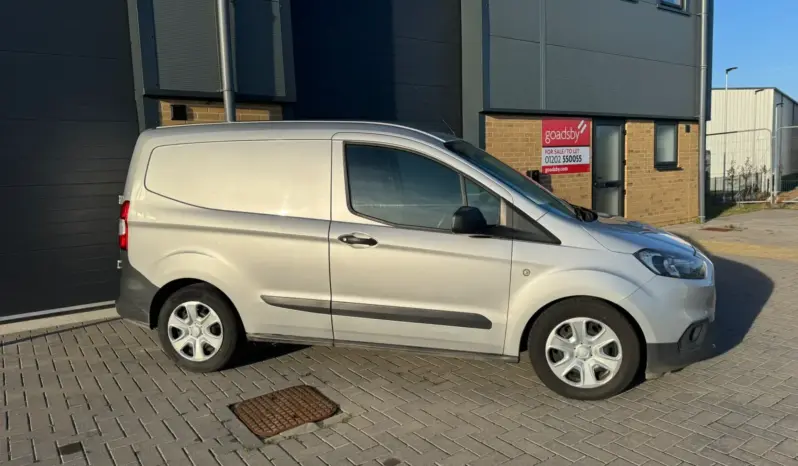 
Ford Transit Courier 1.5 TDCi Trend full									