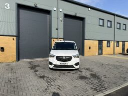 
VAUXHALL COMBO Sportive1.5 D 130ps full									