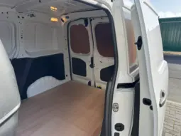 
VAUXHALL COMBO Sportive1.5 D 130ps full									