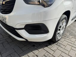 
VAUXHALL COMBO Sportive1.5 D 130ps full									