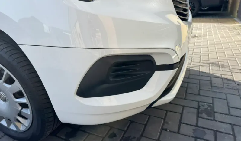 
VAUXHALL COMBO Sportive1.5 D 130ps full									