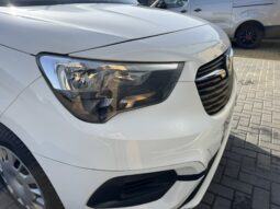 
VAUXHALL COMBO Sportive1.5 D 130ps full									